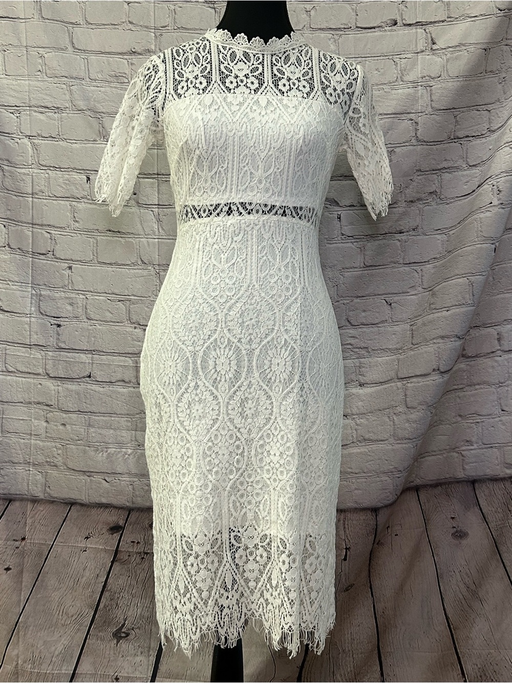 miami White Lace Midi Dress with Scalloped Hem